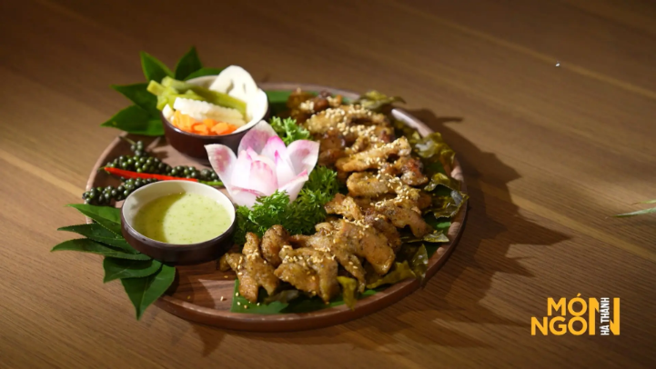 Thịt nọng nướng lá chè